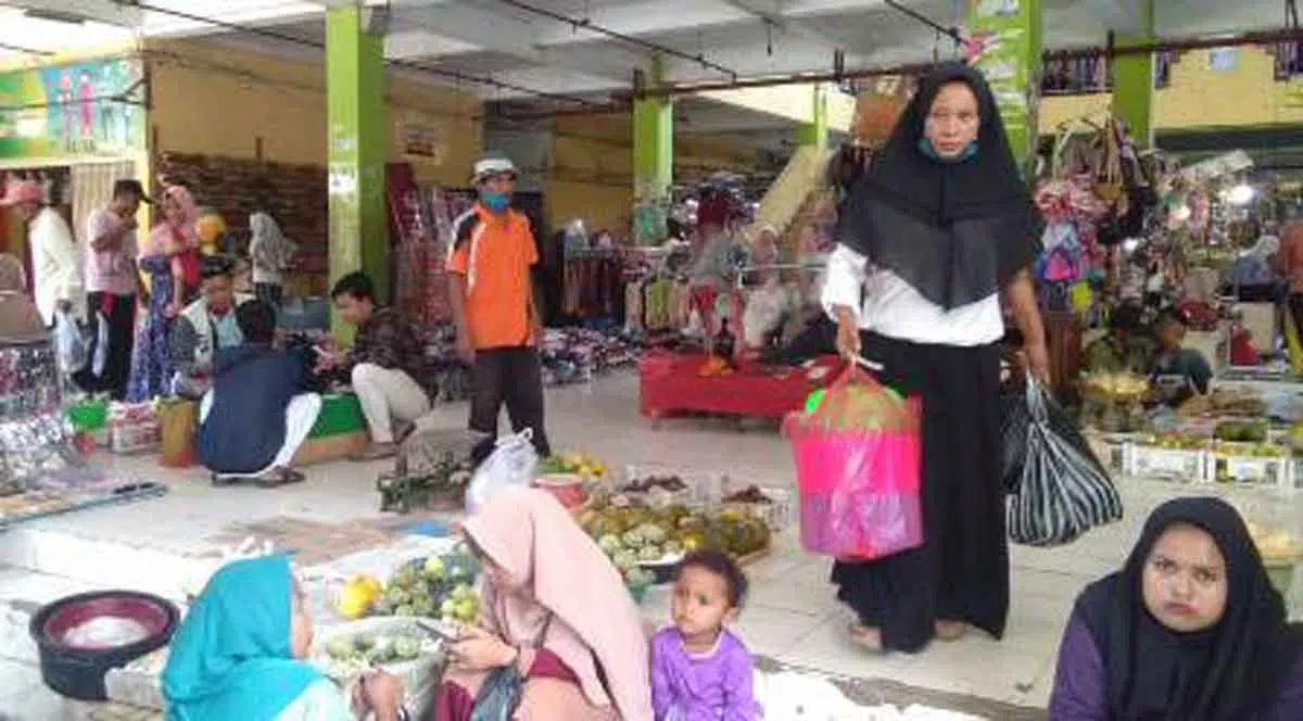 Pengunjung dan Pedagang Pasar Srimangunan Lemah Kesadaran Pakai Masker