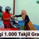 Ngabuburit, Portal Madura Berikan Takjil Gratis