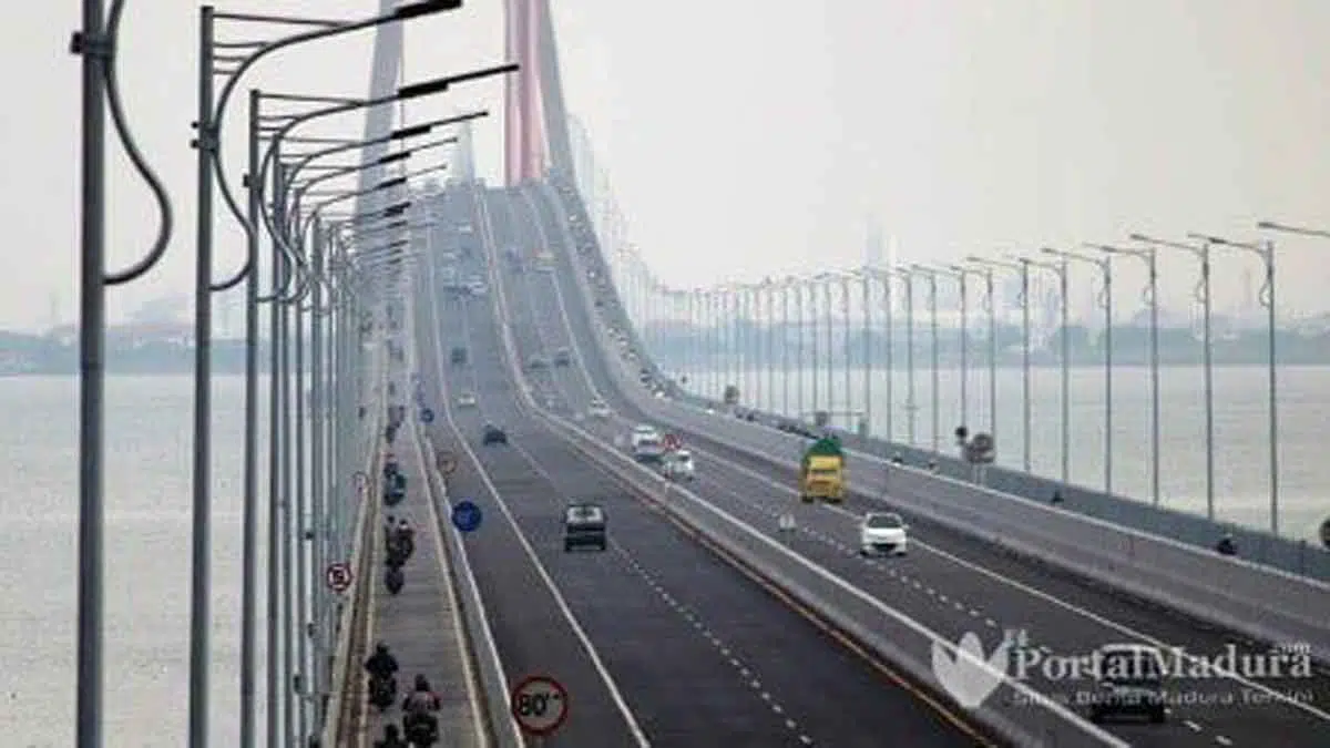 Penerapan PSBB Surabaya Raya, Malam Hari Tol Jembatan Suramadu Ditutup