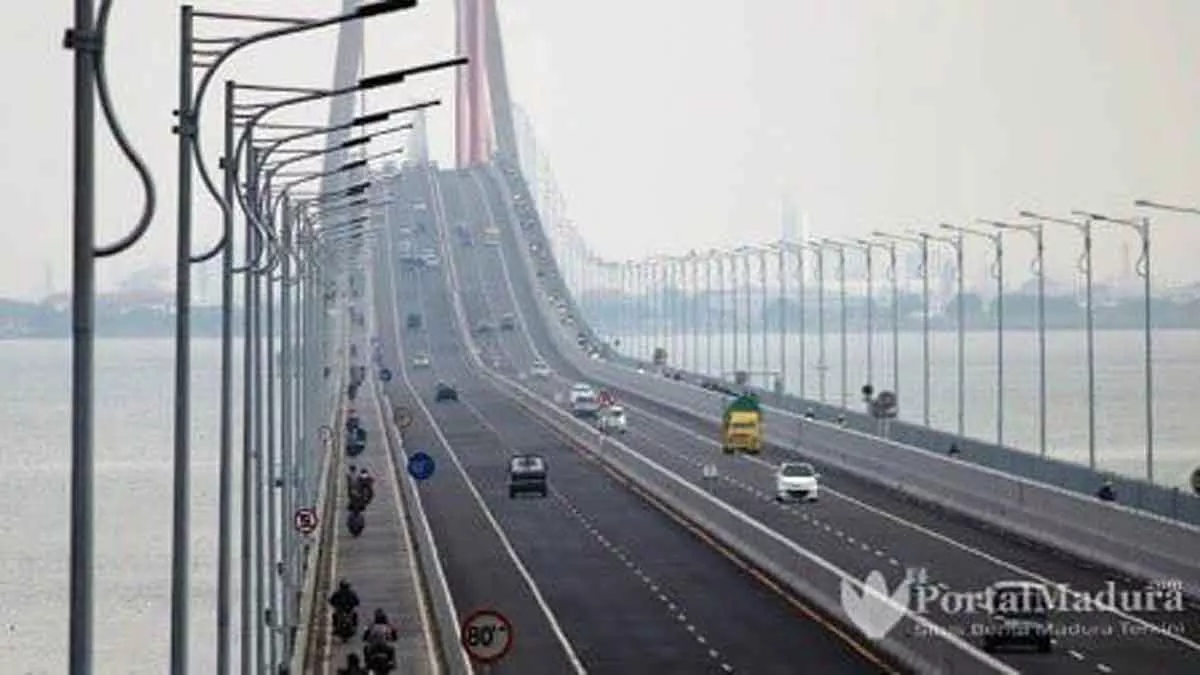 Penerapan PSBB Surabaya Raya, Malam Hari Tol Jembatan Suramadu Ditutup