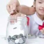 5 Cara Terapkan Pola Hidup Hemat Pada Anak