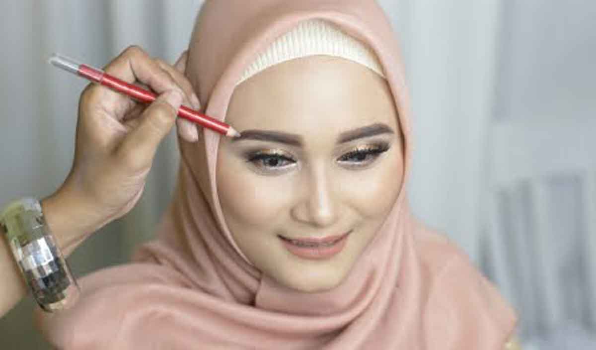 Tampil Beda, 5 Look Makeup Inspirasi Untuk Lebaran