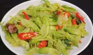 Menu Sahur: Tumis Kembang Turi Bikin Nagih