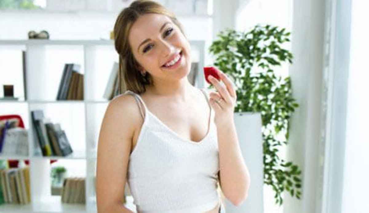 3 Manfaat Stroberi Bagi Perawatan Kecantikan