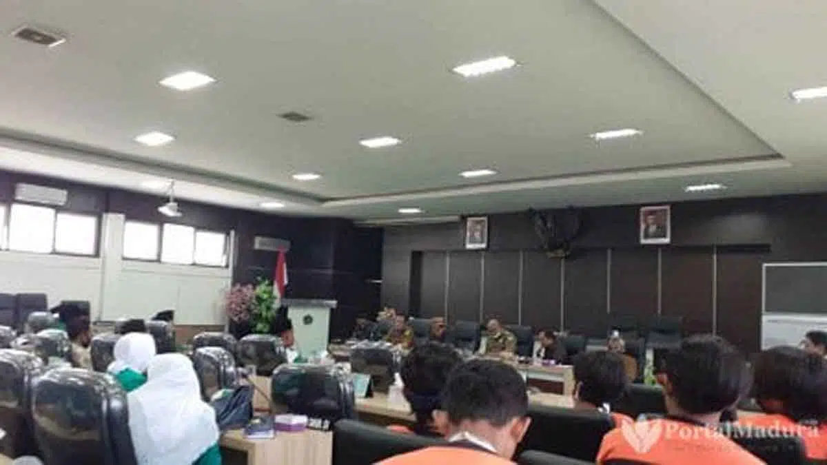 Datangi Kantor DPRD, PAC Ansor Tlanakan Desak Cafe Wiraraja Ditutup Permanen