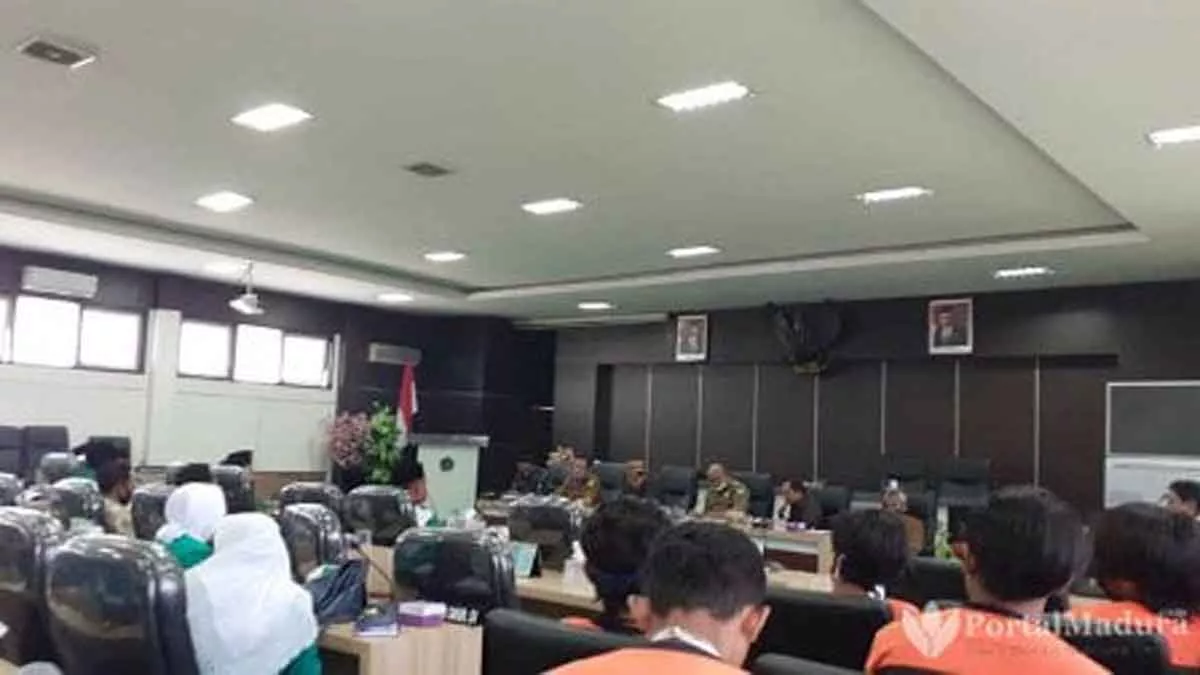 Datangi Kantor DPRD, PAC Ansor Tlanakan Desak Cafe Wiraraja Ditutup Permanen