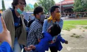 Aksi Penolakan Tambang Ilegal Berakhir Ricuh, Sejumlah Mahasiswa Luka-luka