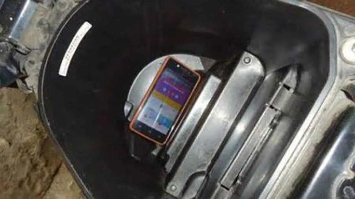 Hati-Hati Simpan Ponsel di Dalam Jok Sepeda Motor
