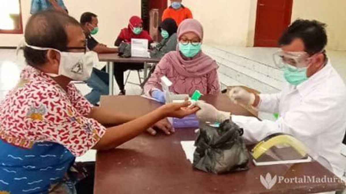 Wartawan di Pamekasan Dirapid Test, Satu Ditemukan Reaktif Covid-19