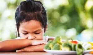 Kenali 5 Cara untuk Mengatasi Anak yang Susah Makan