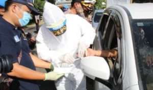 Polres Sumenep Gelar 'Rapid Test Drive Thrue' di Perbatasan