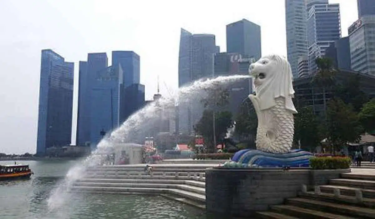 Hari ini, Singapura Berlakukan New Normal