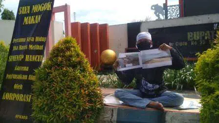 'Merebak' Tambak Udang Ilegal, Mahasiswa Sumenep Aksi Tunggal & Mogok Makan