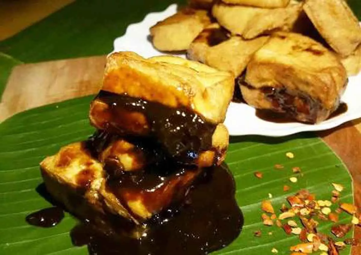 Tahu Petis Khas Jawa Timur yang Menggugah Selera