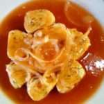 Telur Dadar Gulung dengan Saus Asam Manis yang Lezat
