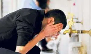 Hukum Berwudu di Dalam Kamar Mandi