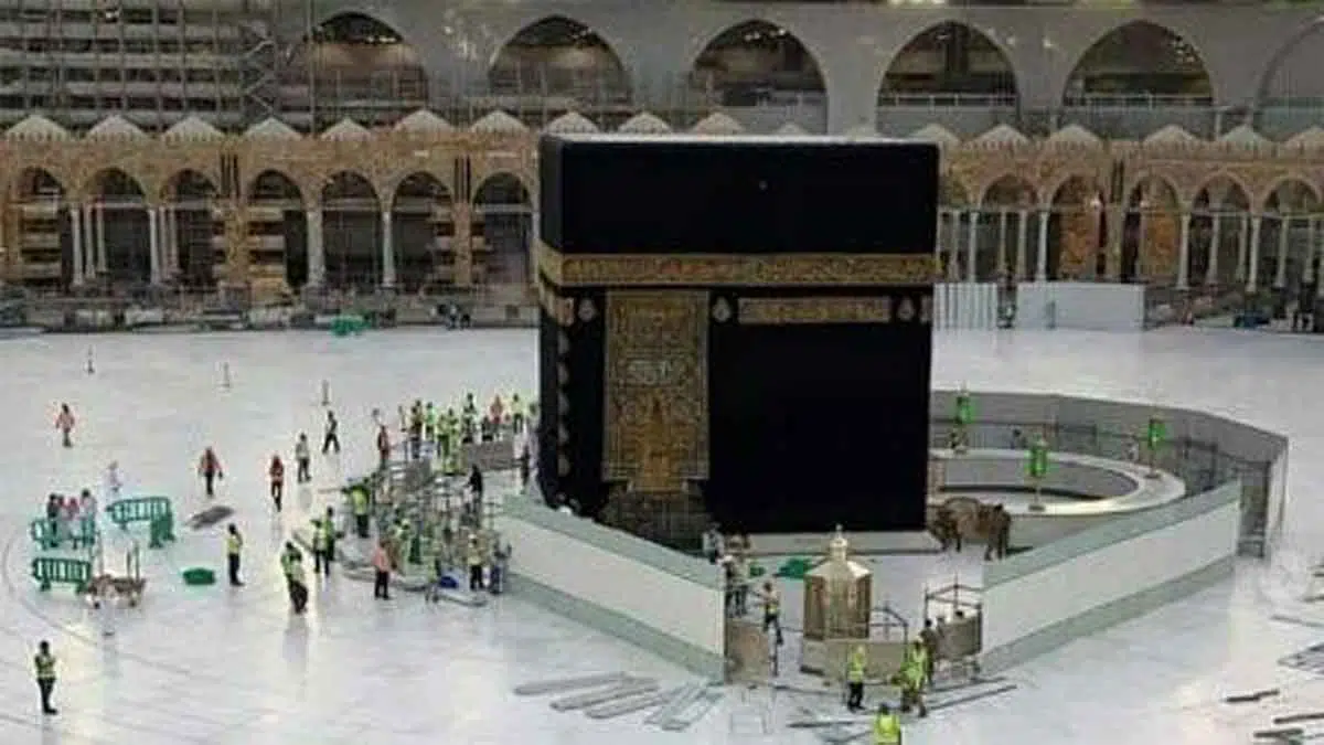 Arab Saudi Akan Cabut Larangan Umrah Secara Bertahap
