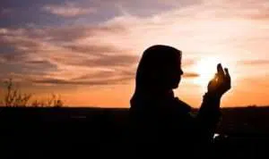6 Doa Ketika Rindu Seseorang Dalam Agama Islam