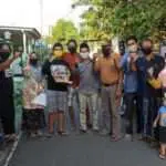 Sembuh dari Corona, Anak dan Ibu Terima Kejutan dari Warga