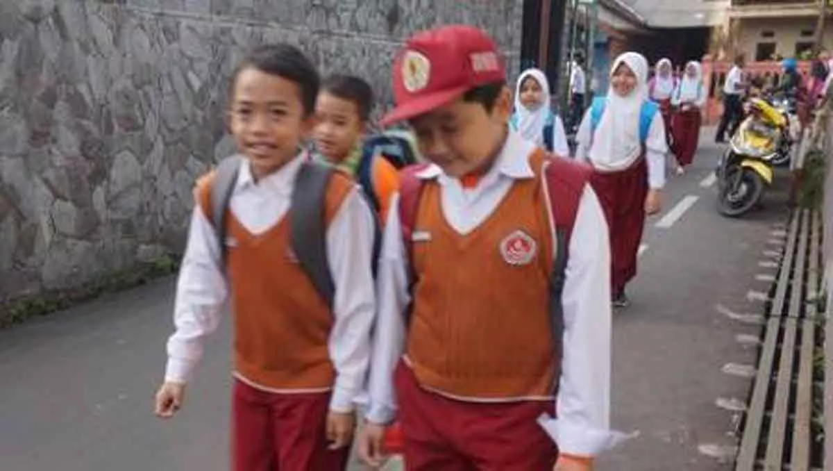 Anak Kembali Sekolah, Orang Tua Menjadi Gundah