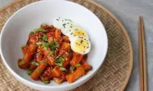 Bikin Nagih Resep Tteokbokki Rumahan Ala Korea