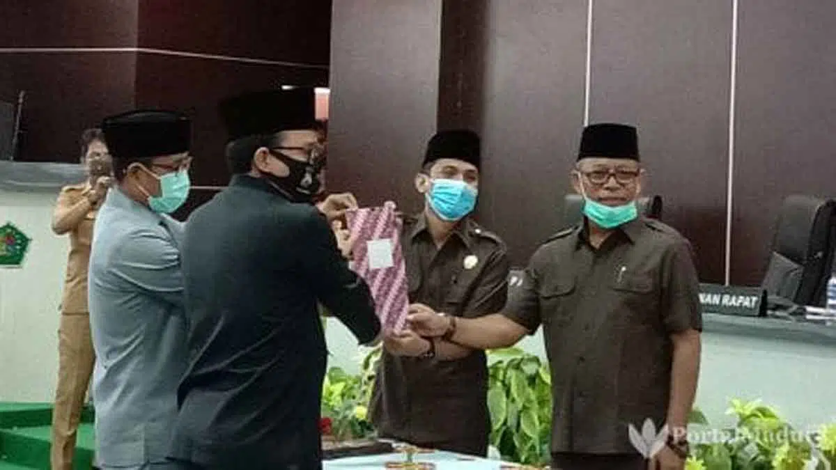 DPRD Pamekasan Gelar Rapat Paripurna Penetapan Dua Raperda