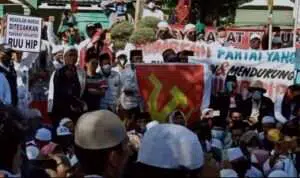 Aksi penolakan terhadap Rancangan Undang-Undang Haluan Ideologi Pancasila (RUU HIP) yang berlangsung di depan Kantor DPRD Kabupaten Sumenep