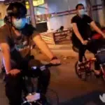 Bupati Pamekasan Kampanyekan Hidup Sehat dengan Bagikan Masker Gratis