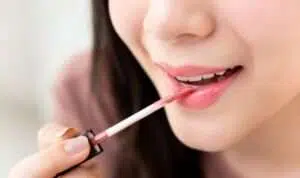 Cara Mencairkan Lip Cream yang Kering