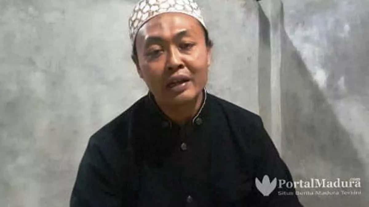 Respon Pengasuh Ponpes Al-Is’af KR. Moch. Rafiq Zaini pada Achmad Fauzi-Dewi Khalifah