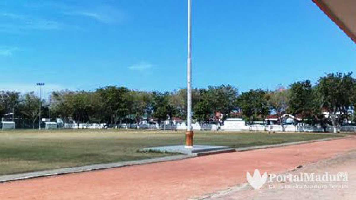 dok. Lapangan olahraga Wijaya Kusuma Sampang (Foto. Rafi @portalmadura.com)