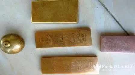 Pemulung Sumenep Temukan Tujuh Logam Diduga Emas Bergambar Soekarno