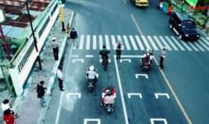 Marka Starting Grid ala MotoGP di Traffic Light Pintu Masuk Sumenep