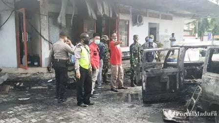 Mobil Terbakar di SPBU Pamekasan Berisi 17 Jeriken BBM