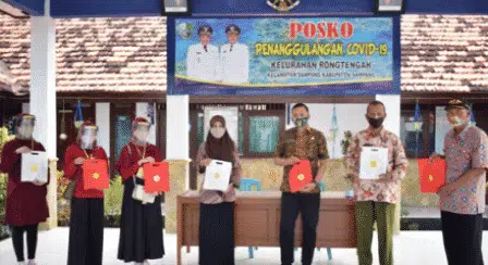 Mahasiswa UMM Jadi Relawan Posko Tanggap Covid-19 & Terapkan Program KIE di Sampang
