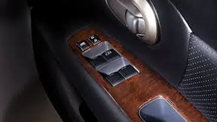 5 Cara Cegah 'Power Window' Biar Tak Cepat Rusak