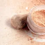 Ketahui 5 Manfaat Bedak Tabur