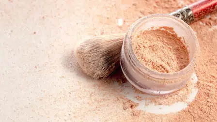 Ketahui 5 Manfaat Bedak Tabur