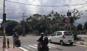 Berhenti Melebihi Marka Lampu Lalu Lintas, Adakah Sanksi?