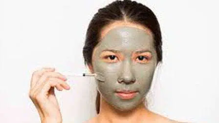 5 Bahaya Terlalu Sering Gunakan Masker Wajah