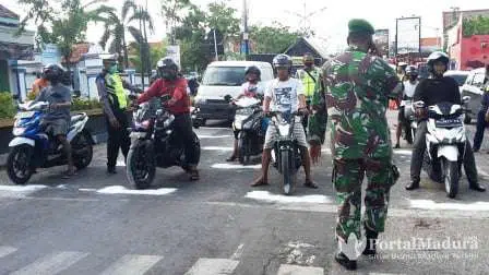 Physical Distancing Ala Starting Grid MotorGp di Sampang
