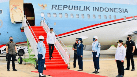 Tiba di Palangkaraya, Ada Yang Beda Heli Yang Digunakanan Jokowi