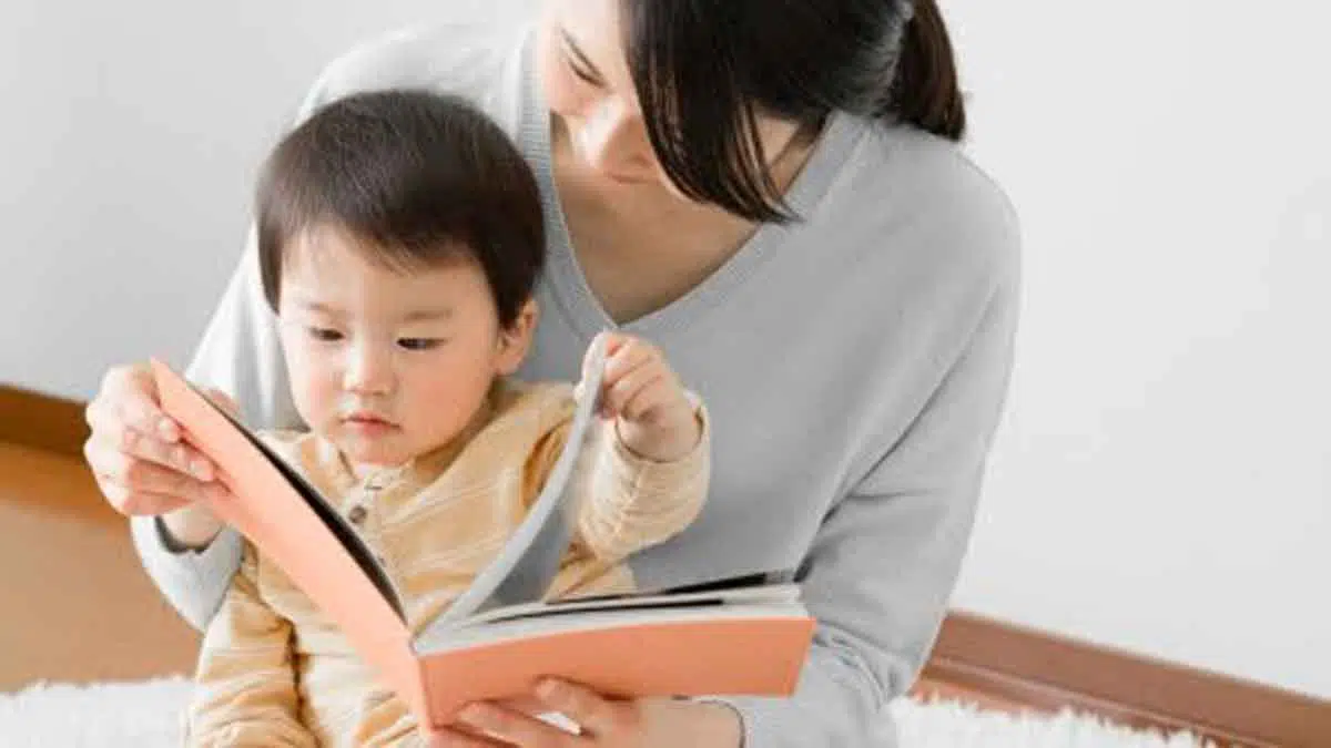 7 Manfaat Membaca Dongeng Sebelum Tidur untuk Anak