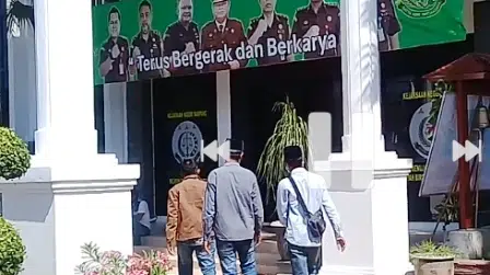Warga Sampang Tagih Proses Hukum Dugaan Pungli PTSL