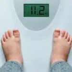 3 Cara Sehat Menurunkan Berat Badan Anak
