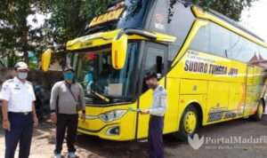 Tanpa Izin Trayek, Bus Sudiro Tungga Jaya Ditangkap Petugas Gabungan di Sumenep