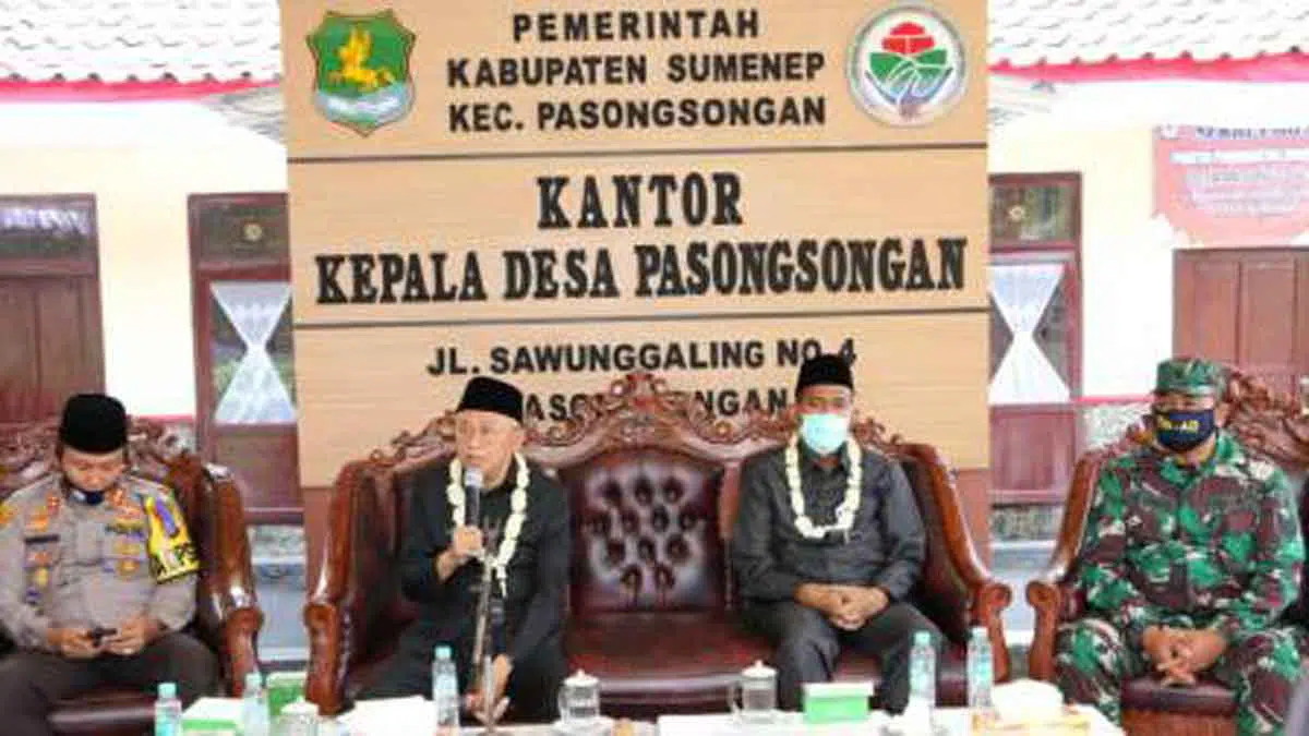 Forkopimda Sumenep saat di kantor Kepala Desa Pasongsongan