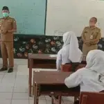SD dan SMP Lakukan Uji Coba KBM Tatap Muka di Sampang
