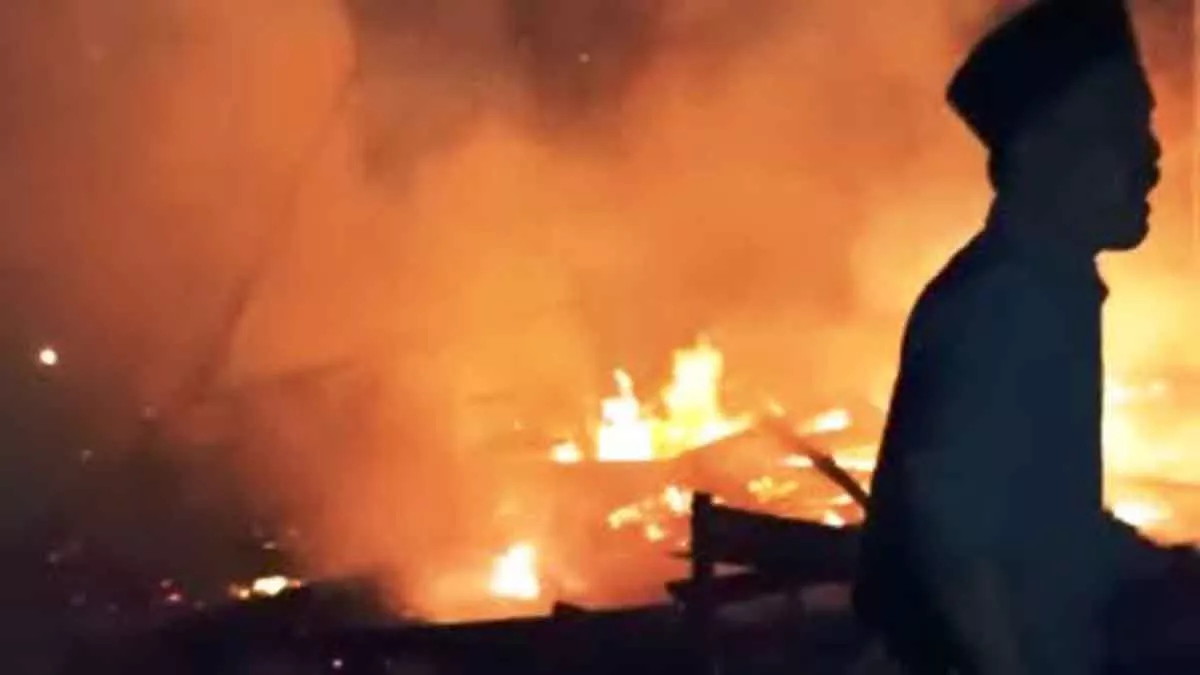 BreakingNews-Kebakaran Landa Rumah Warga Desa Kolo-Kolo Sumenep
