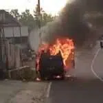 Mobil Rombongan Warga Sumenep Terbakar di Pamekasan